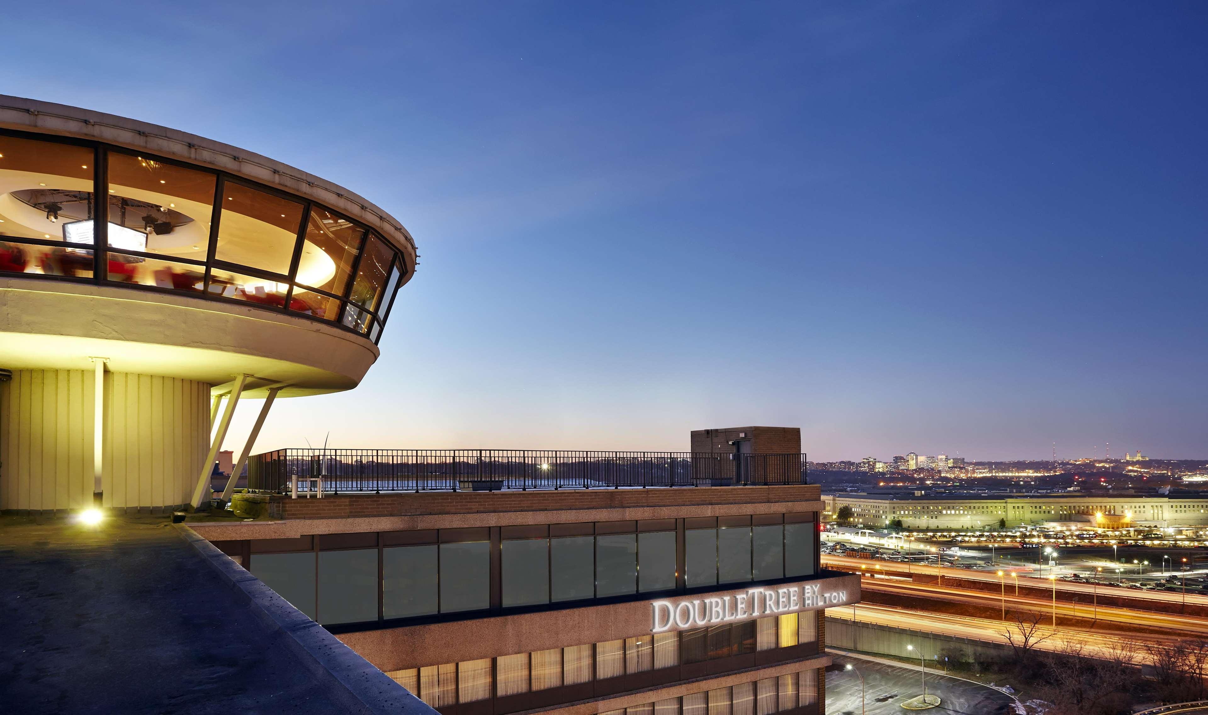 Doubletree By Hilton Washington Dc - Crystal City Hotel Arlington Exterior photo