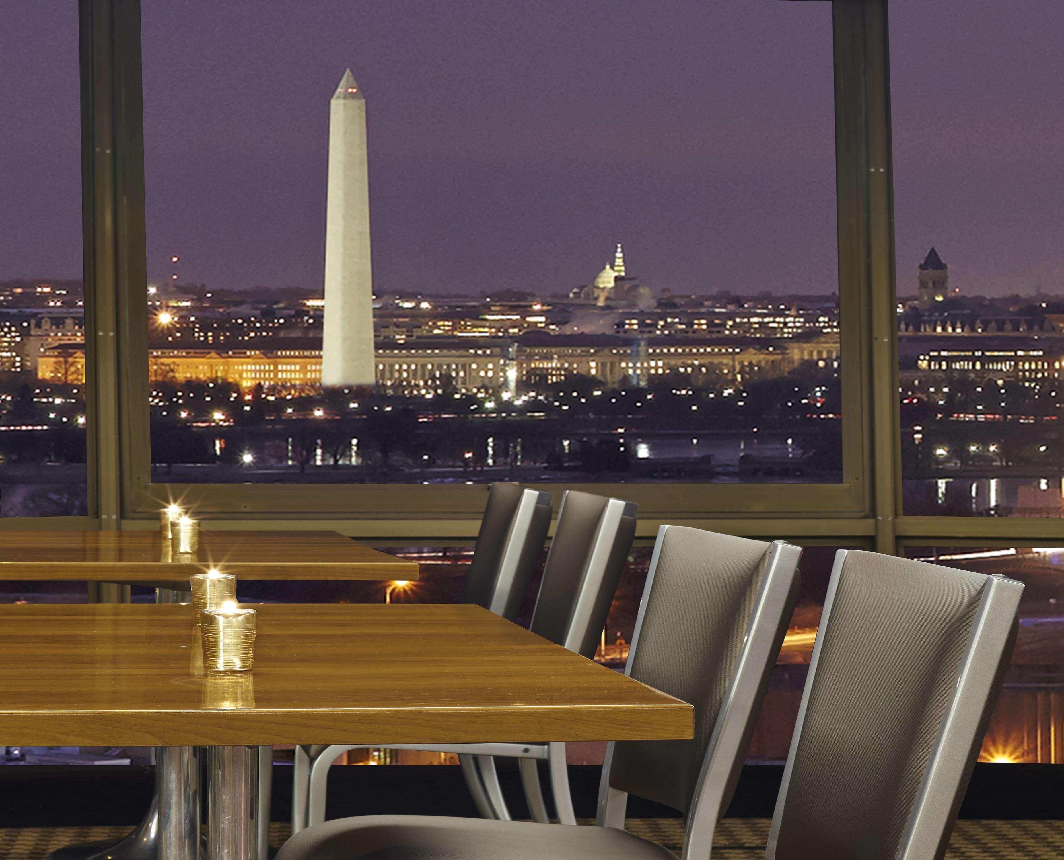 Doubletree By Hilton Washington Dc - Crystal City Hotel Arlington Exterior photo